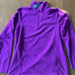 Lands’ End plum-colored fleece. Women’s XS. New with tag